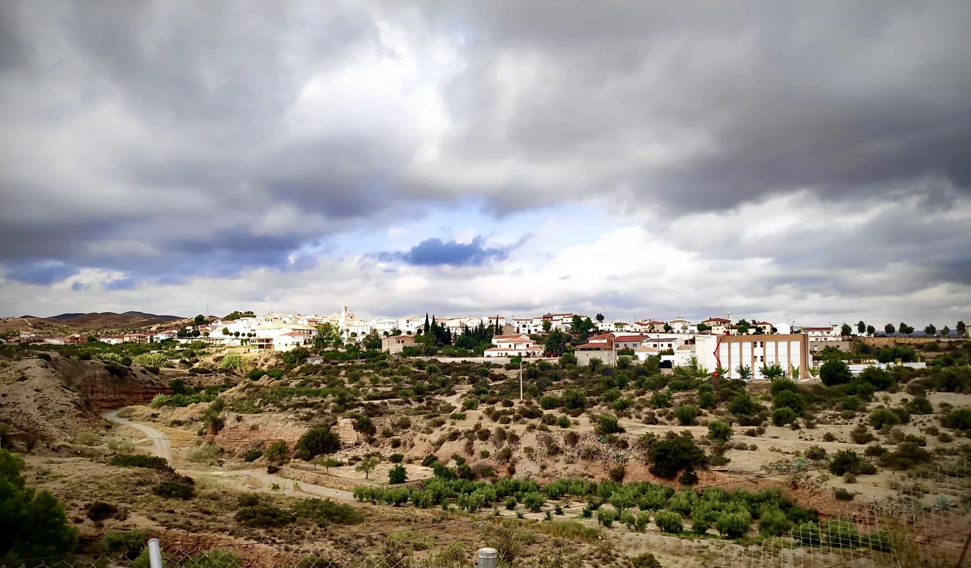 Panorama des Dorfes Taberno von der Rambla